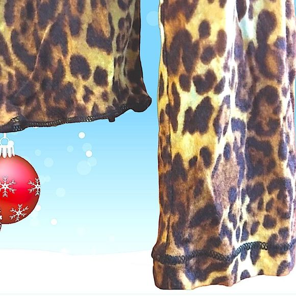 bebe Semi-Sheer Feline Soft Modal Longsleeved Top Size Small - Picture 6 of 10